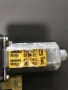 Мотор за стъкло на предна лява врата за Saab 9-5 (2002–2007) Bosch 0130821724, снимка 2