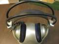 Слушалки TCM със зарядна станция, снимка 1 - Слушалки, hands-free - 45061311