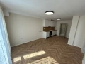 Собственик продава 3 стаен апартамент в кв. Възраждане 2, снимка 1