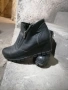 боти, снимка 2