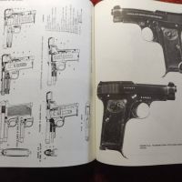 Всичко за револверите 1870-1945г., снимка 2 - Енциклопедии, справочници - 45226323