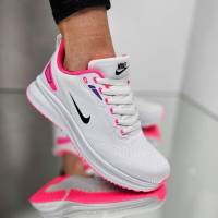 дамски маратонки Nike 🍀, снимка 2 - Маратонки - 45001764