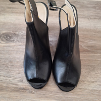 Чисто нови черни сандали на ток, снимка 2 - Сандали - 45019136