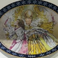 Порцелан чиния, снимка 1 - Антикварни и старинни предмети - 45102133
