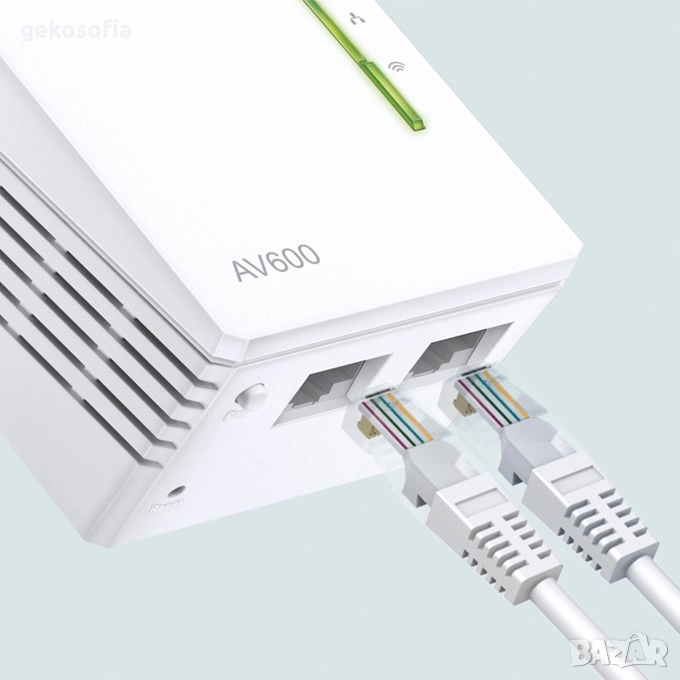 Powerline адаптер TP-Link AV600 TL-WPA4220 – Лесен начин за силен интернет навсякъде у дома!, снимка 1