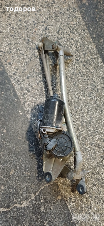 моторче с механизъм за предни чистачки на shevrolet tacuma 2001-2008г., снимка 1