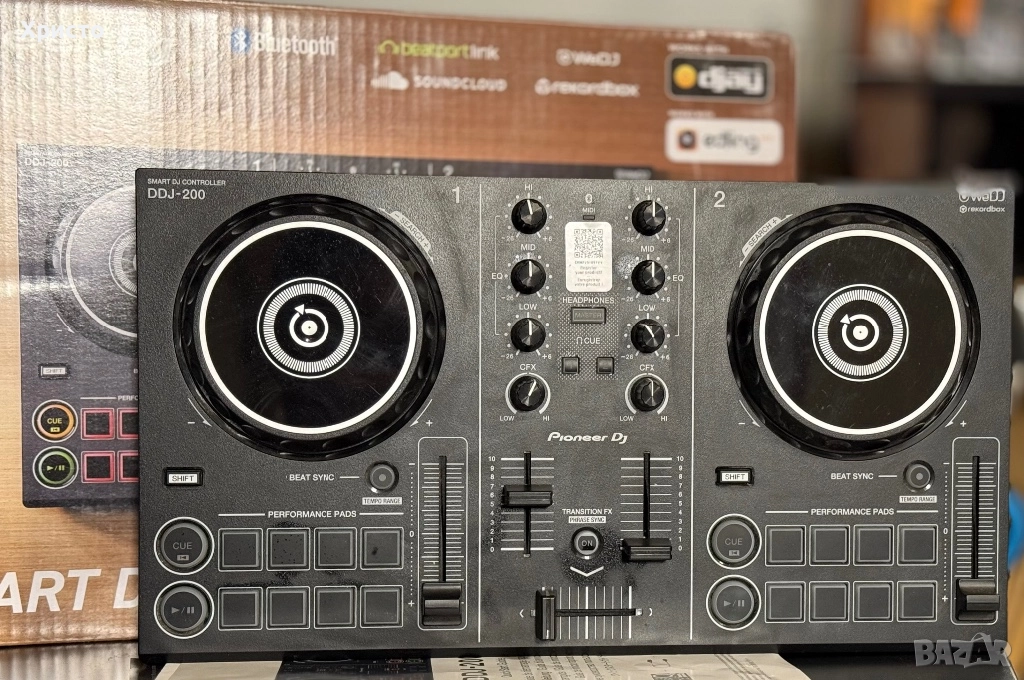 Контролер PIONEER DJ, DDJ-200, Черен, снимка 1