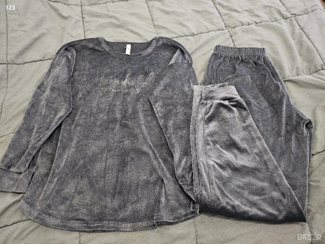 Сив плюшен екип, снимка 1