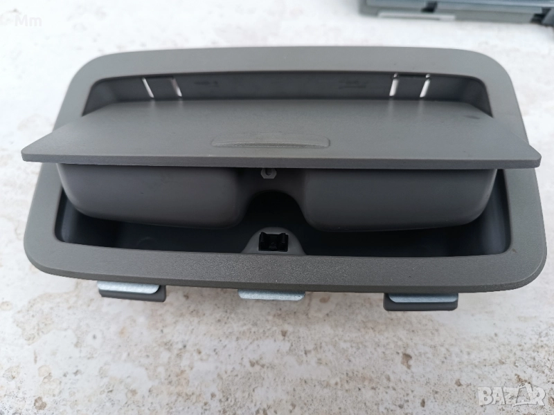 кутия за очила Нисан Алмера , снимка 1