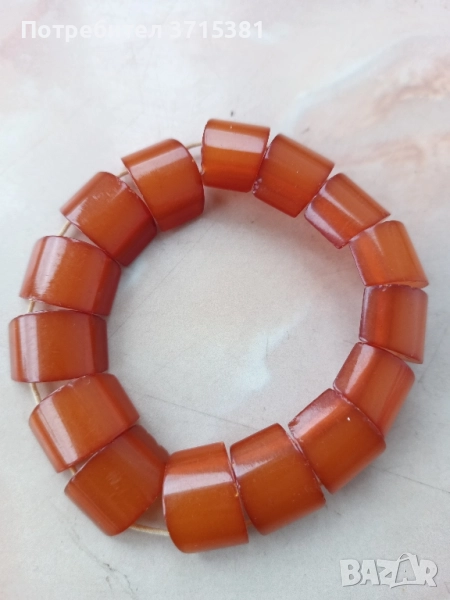 Гривна с естествен балтийски кехлибар , снимка 1