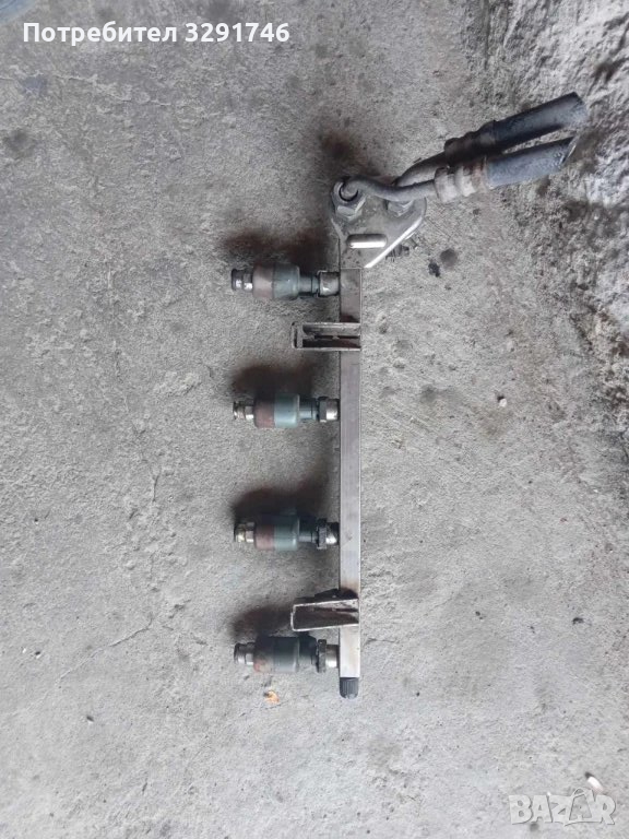 Рейка с дюзи за Опел Зафира 1.6 бензин 101к.с 2000г , снимка 1