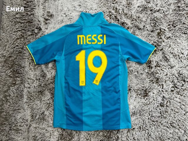 Оригинална тениска Nike x Barcelona x Messi, Размер S-M, снимка 2 - Тениски - 46305226
