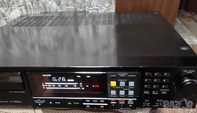 Продавам дат Sony DTC 1000es , снимка 2 - Аудиосистеми - 53663105