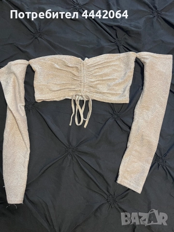 Нежен бежов топ