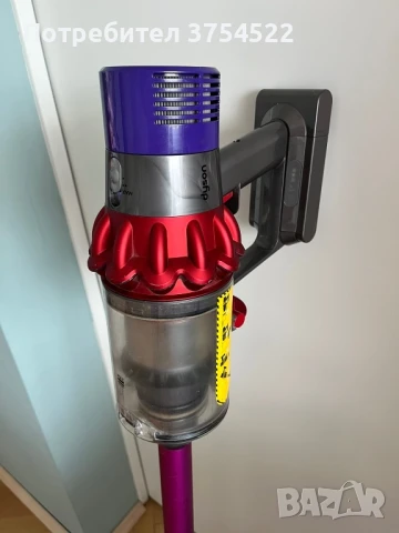 Вертикална безкабелна прахосмукачка Dyson V10, снимка 2 - Прахосмукачки - 50535453