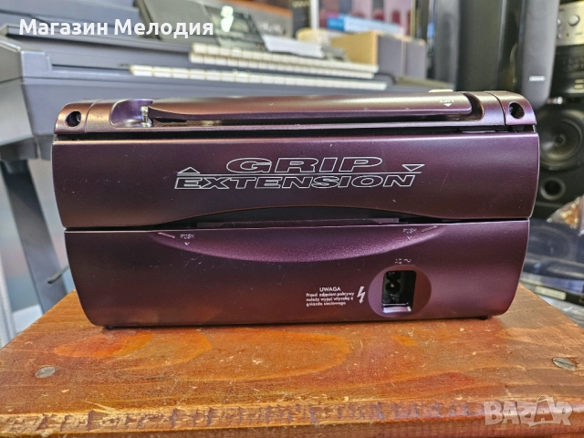 Радио Grundig Music 50 В отлично техническо и визуално състояние., снимка 9 - Радиокасетофони, транзистори - 47664122