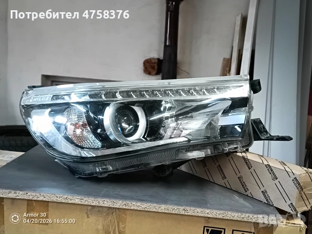 оригинален десен фар за тойота хайлукс феис лифт 2017г.