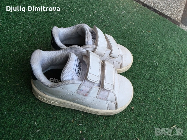 обувки адидас , снимка 4 - Детски маратонки - 52305801