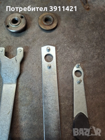 Предпазители,ключове и гайки за ъглошлайфи, снимка 7 - Други инструменти - 51632666