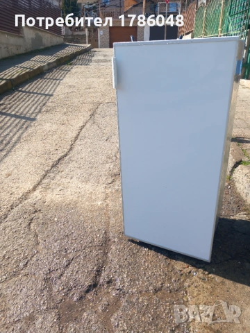 Хладилник с камера  NEF 