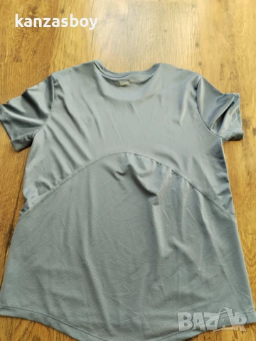 Nike - страхотна дамска тениска КАТО НОВА С, снимка 6 - Тениски - 51321226