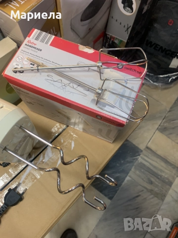 Миксер 300W с 2 комплекта бъркалки , Черен, снимка 10 - Миксери - 52689036