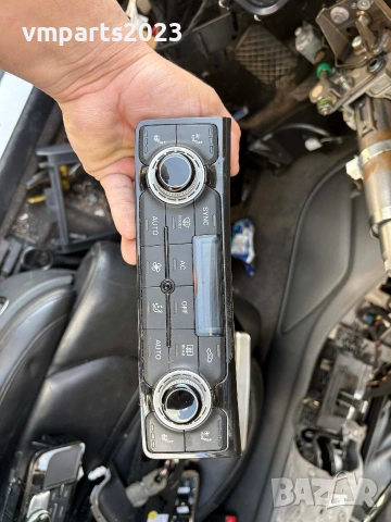 Управление за климатроник Audi A8 D4, снимка 2 - Части - 53759640