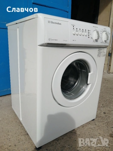 Мини пералня Electrolux 3 кг, снимка 4 - Перални - 53533524
