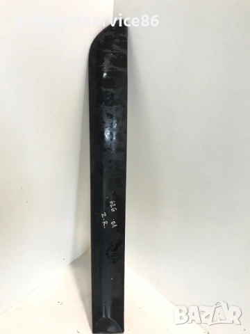 Задна дясна лайстна / облицовка на врата за Mazda 626 (2000) GG3F50693