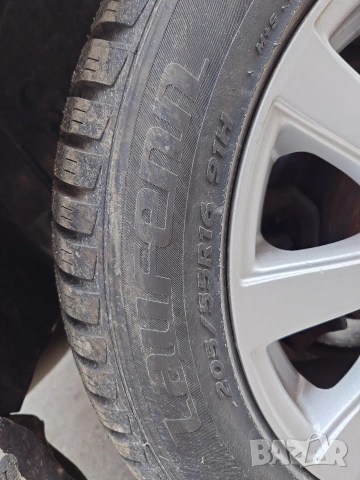 гуми 205 55 16 LAUFENN (Hankook ) зимни ,, снимка 1 - Гуми и джанти - 53197910