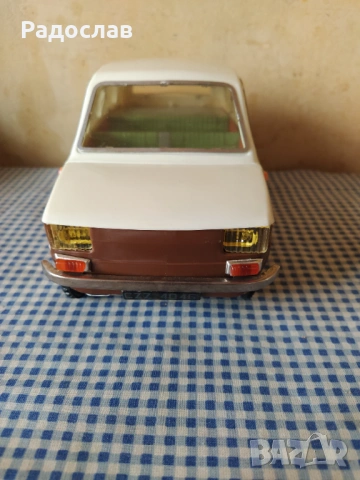 Нова колекционерска количка FIAT 126, снимка 4 - Колекции - 53743321