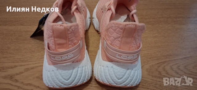 Дамски спортни обувки LOAP Oriena, снимка 2 - Маратонки - 51251649