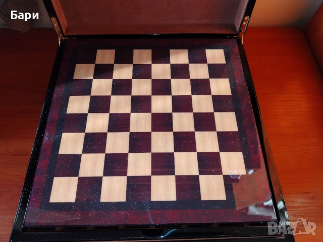 Луксозна кутия с настолни игри шах,табла,карти,домино,зарове, снимка 9 - Антикварни и старинни предмети - 52059605