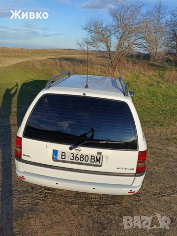 Opel Astra F 1.6 Sport, снимка 4 - Автомобили и джипове - 52635790