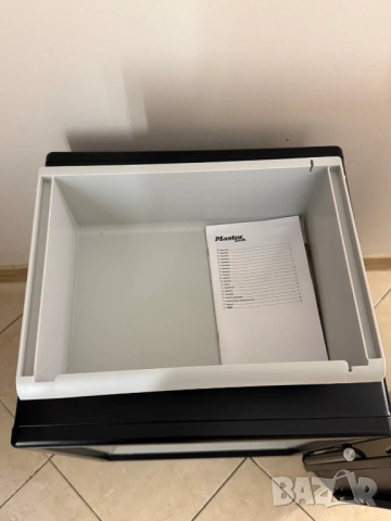 Сейф MasterLock LFW205FYC, Пожарен сертификат, Удароустойчив Защита от наводнение Електронен 6 болта, снимка 7 - Други стоки за дома - 53398070