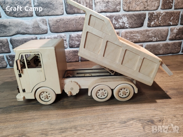 Дървен модел на камион – Самосвал – Craft Camp, снимка 8 - Коли, камиони, мотори, писти - 52736611