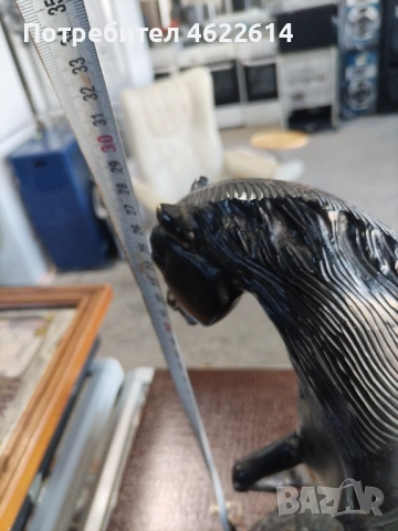 МАСИВНА БРОНЗОВА ФИГУРА НА КОН