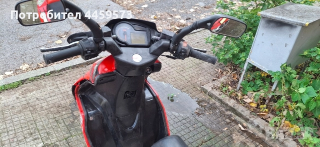 Aprilia sr 50 без документи!, снимка 8 - Мотоциклети и мототехника - 52462322