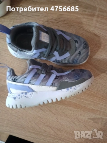 Детски маратонки Adidas 27, снимка 2 - Детски маратонки - 53731820