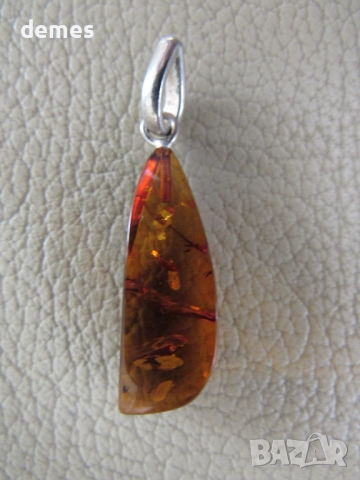 Колие - висулка първокласен балтийски кехлибар, снимка 2 - Бижутерийни комплекти - 52357707