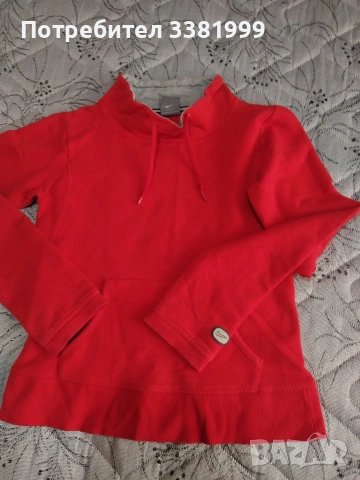 Червен суичер Nike 