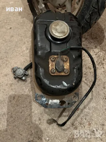 Резервоар от скутер, снимка 2 - Части - 50022299