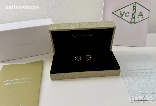 Van Cleef & Arpels Обеци с 18к Златно покритие - Цвят черен + Кутия, снимка 2 - Обеци - 51412249
