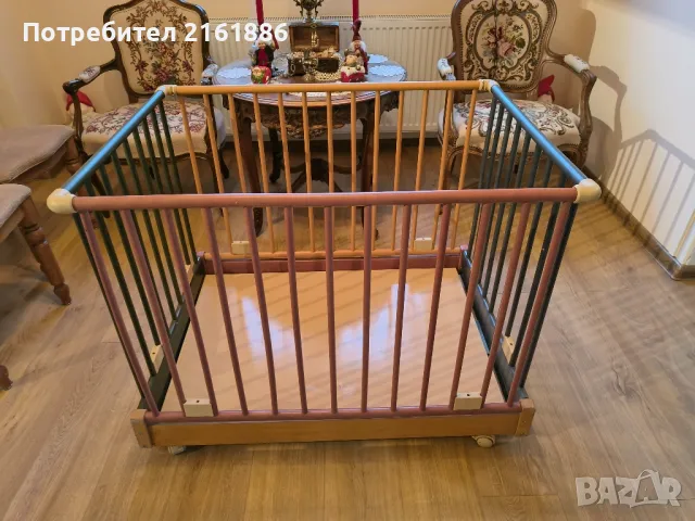 Сгъваема бебешка кошара на колелца 