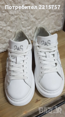 Маратонки от естествена кожа.Италия