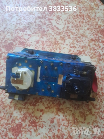 1 Буксов скоростомер със обортомер/ километражен уред за VW Golf / Jetta mk2 Бензин, снимка 6 - Части - 51504053