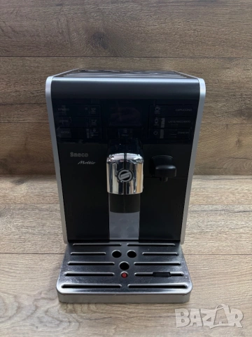 Продавам кафемашина Saeco Moltio Type:HD8769