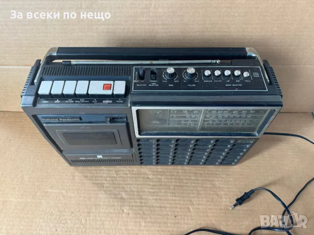 Старо радио National Panasonic RQ 554LDS , Радиокасетофон  Panasonic RQ 554LDS, снимка 2 - Антикварни и старинни предмети - 47000581