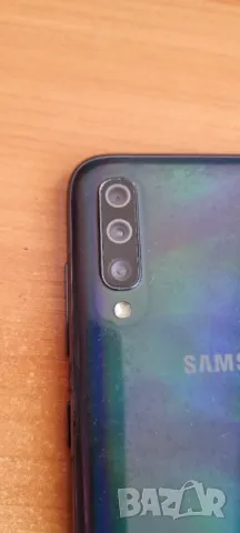 Samsung galaxy A70 пукнат дисплей ,но работи, снимка 4 - Samsung - 46954881