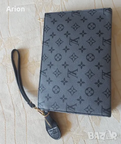 Чантички клъч Louis Vuitton, снимка 7 - Портфейли, портмонета - 42823303